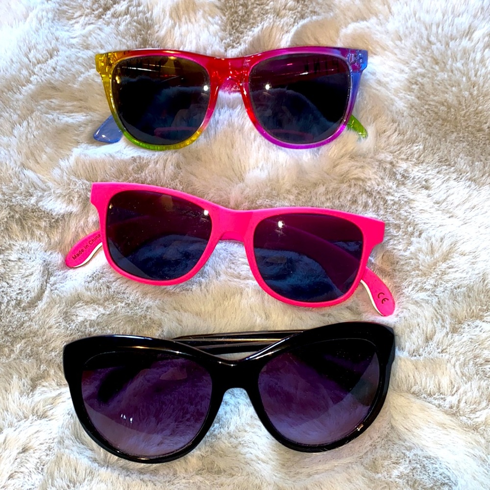 Sunglasses Bundle 3 Pairs 2 VS 1 Express - Picture 1 of 4